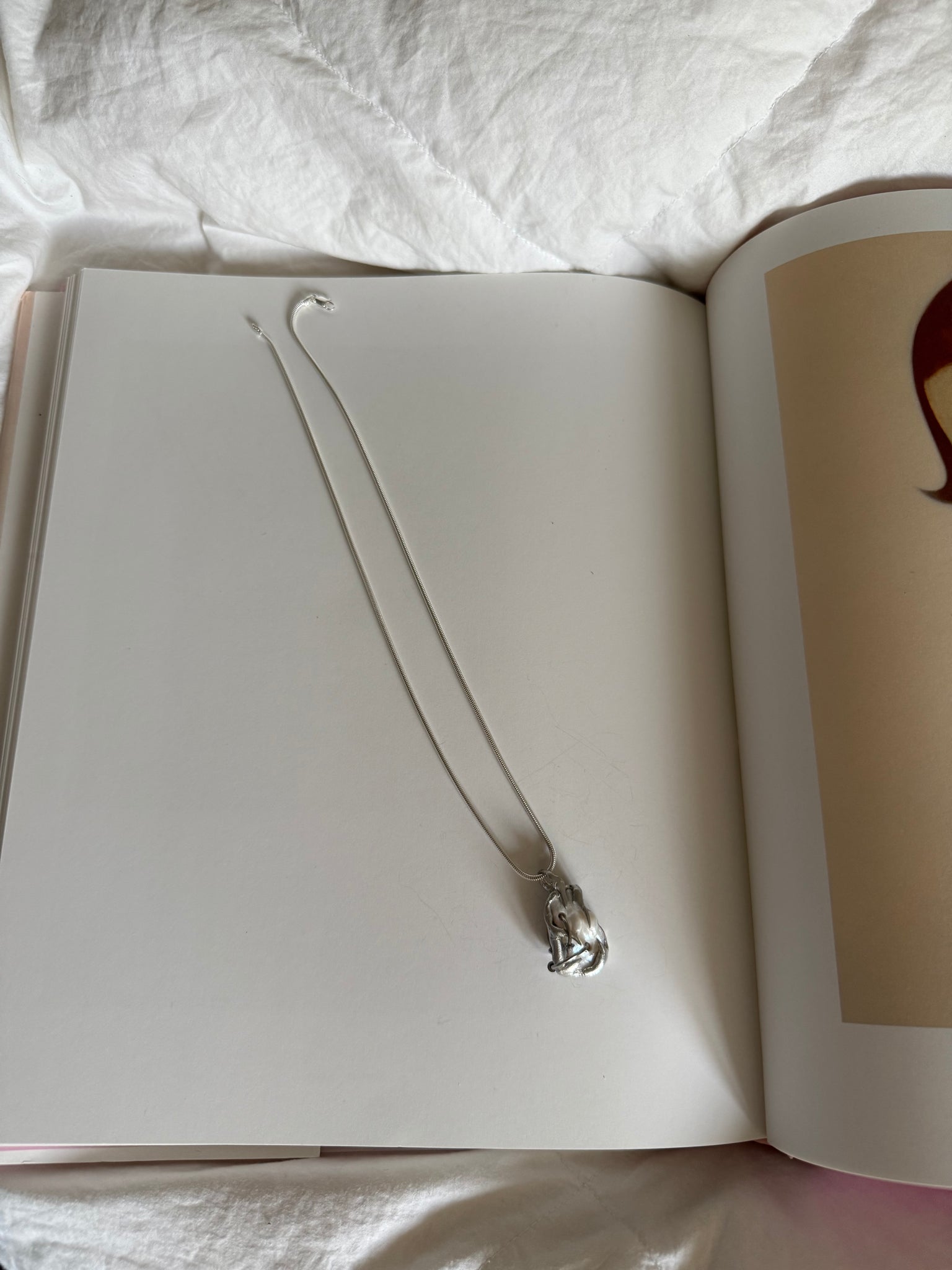„prl“ pierced charm - Monoklin