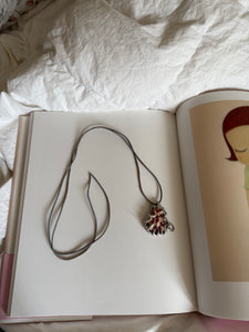 „sole“ pierced seashell charm - Monoklin